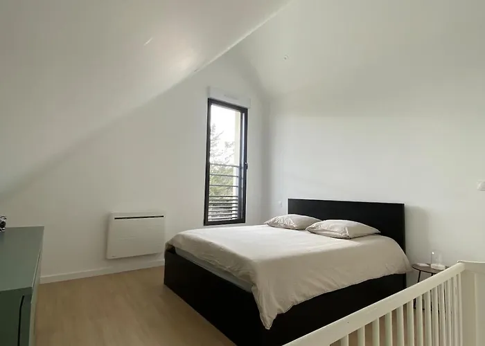 Maison Neuve 펜션 *